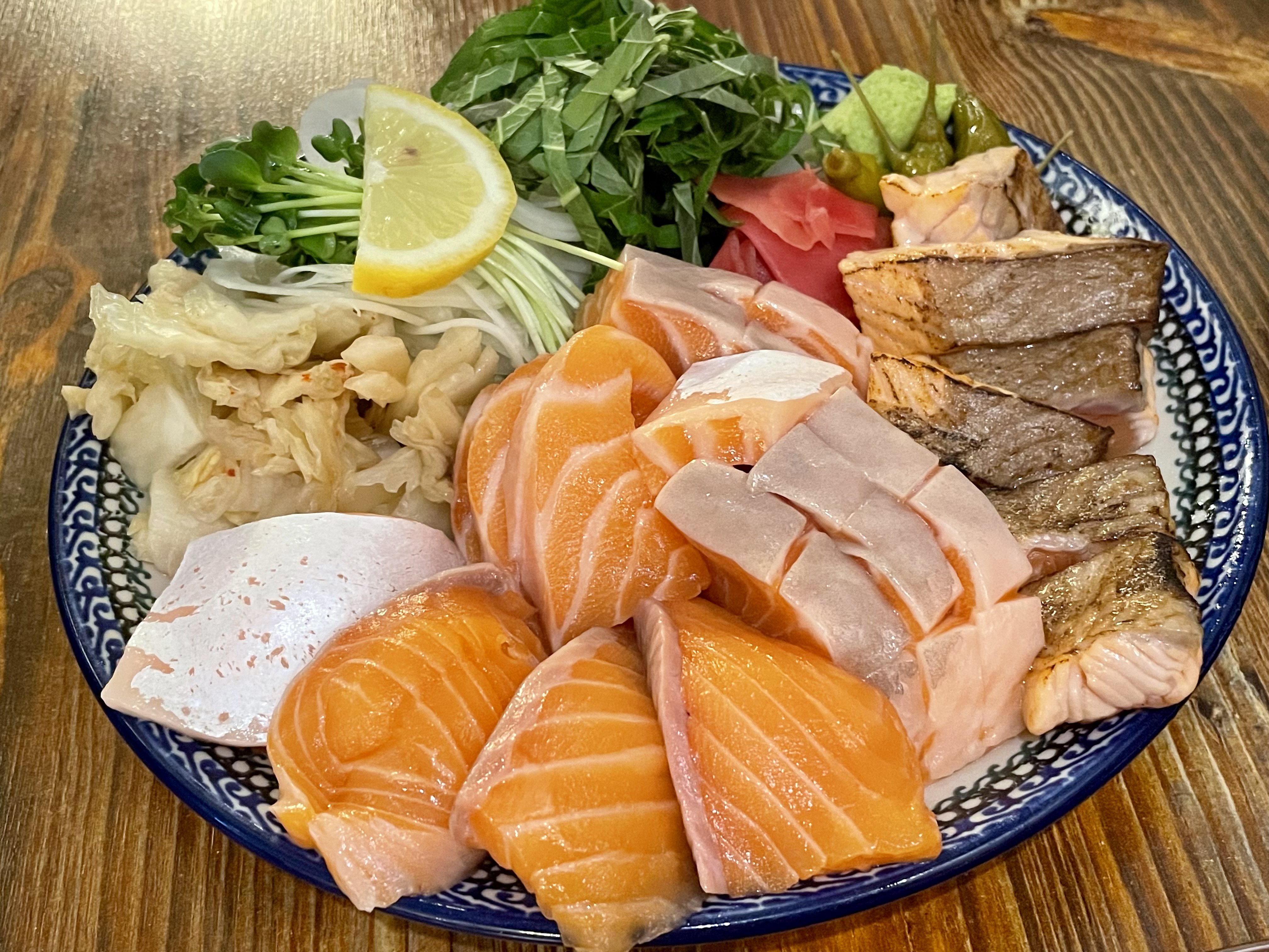 【韓国／テジョン】洋食屋なのに刺身がおいしい、「エググ（에그그）」（大田）