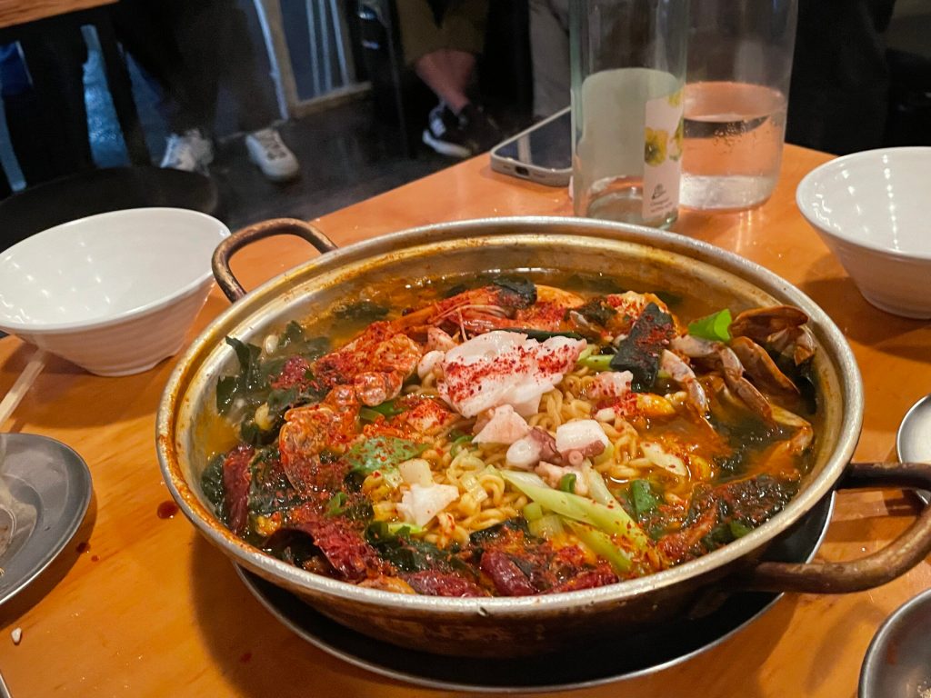 【韓国／ソウル】絶品タコ料理の韓国居酒屋「문어집（ムノチブ）」（江南）