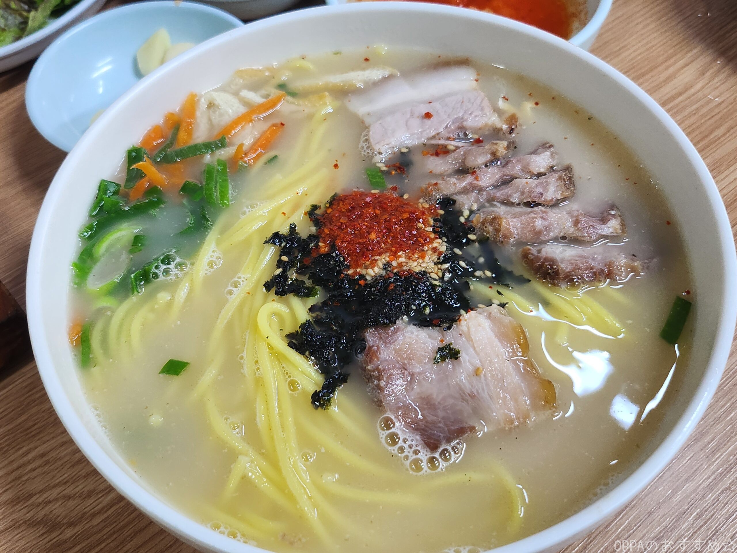【済州】クセになる豚骨スープ。チェジュ名物のコギグクスで迷ったらココ！「대박국수／テバグクス」